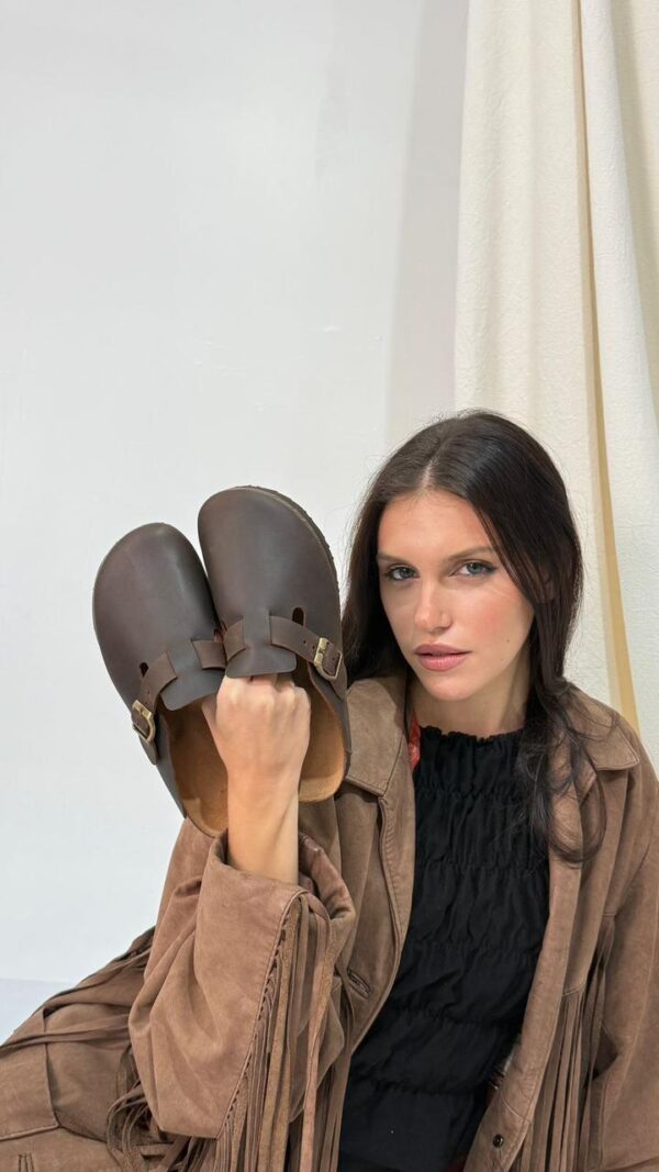 SUECOS OSLO • Color Negro Chocolate Suela