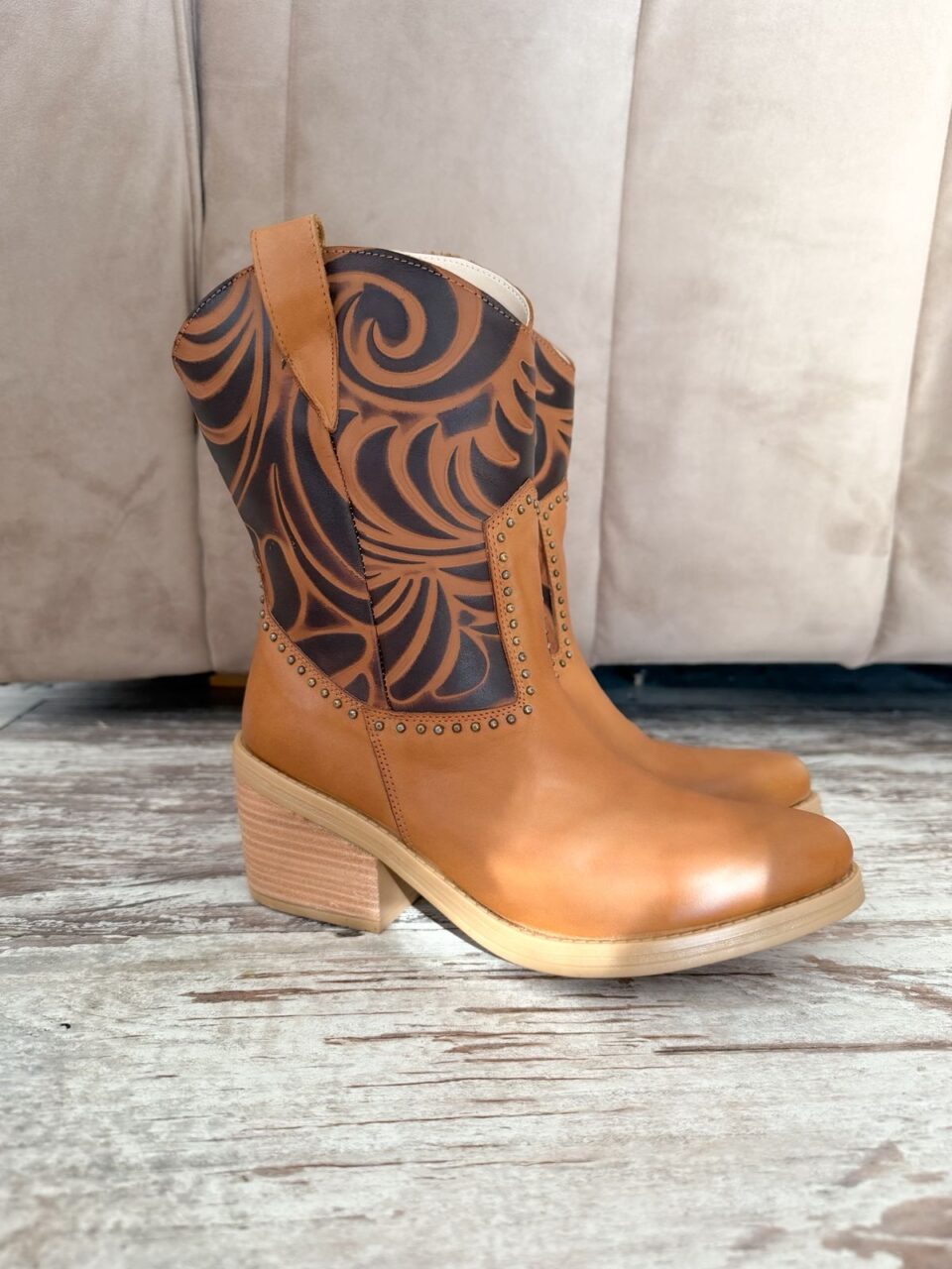 TEXANAS NAWA • Color Negro Y Suela Women - Zapatos para Mujer TEXANAS NAWA • Color Negro Y Suela - Image 5