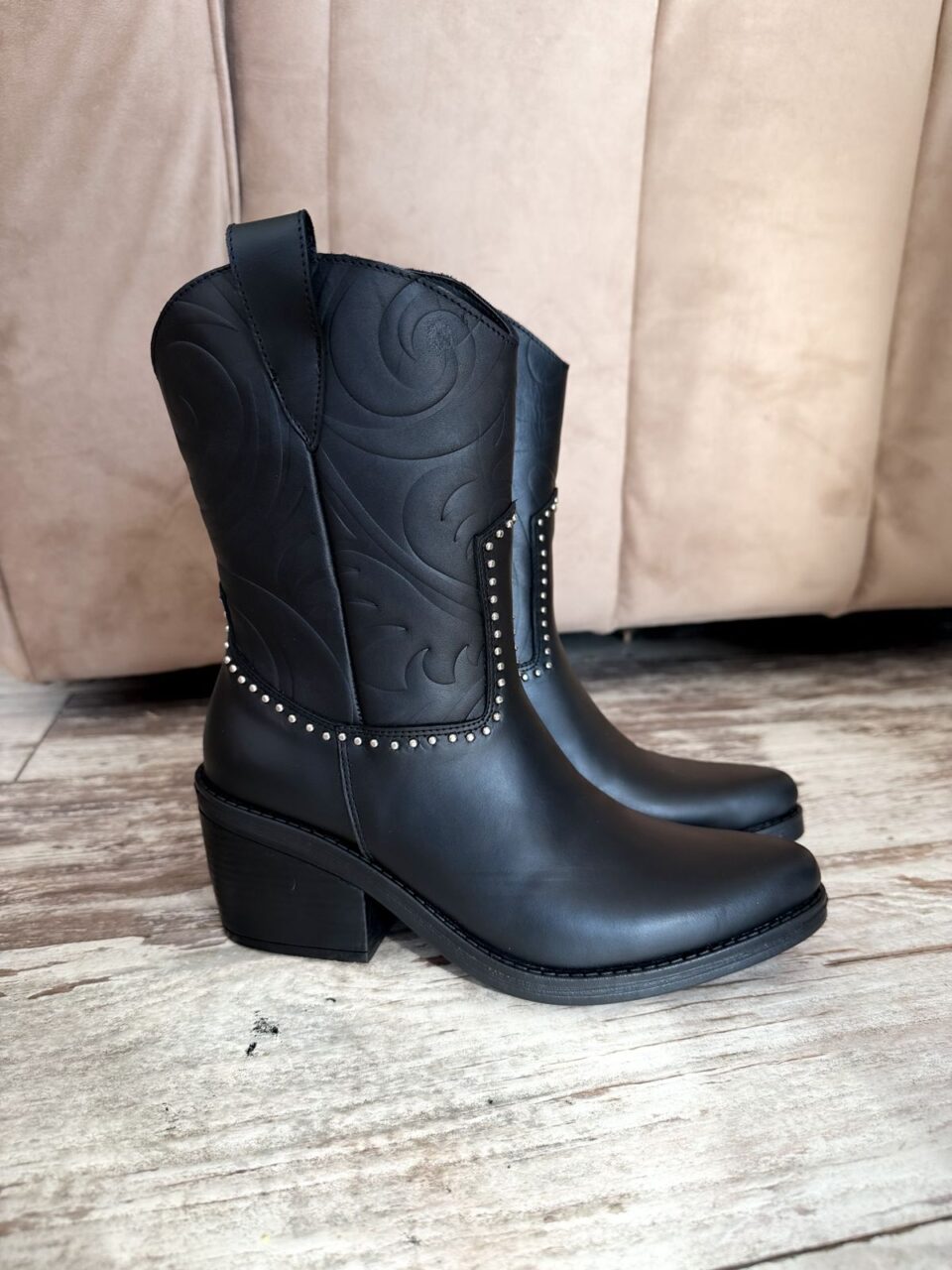 TEXANAS NAWA • Color Negro Y Suela Women - Zapatos para Mujer TEXANAS NAWA • Color Negro Y Suela